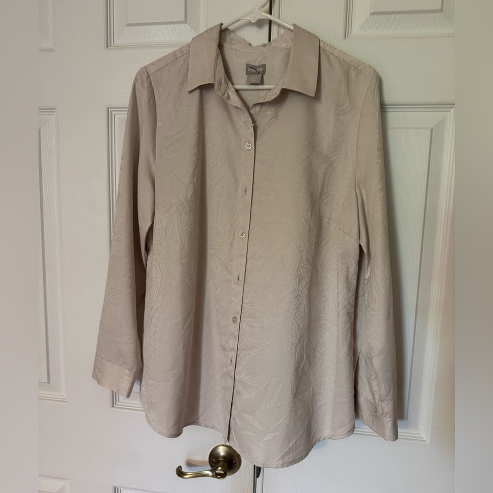 Chico's Cream Blouse with Classic Collar and Relaxed Fit